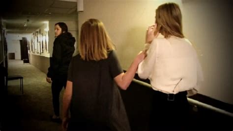 15x110 Double Trouble: Two Teen Sisters and Their Backstage .